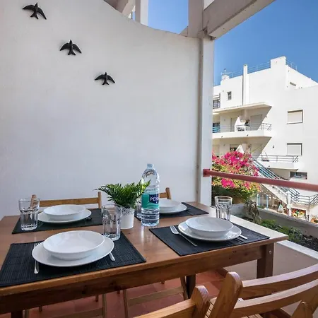Apartamento T2 Duplex Com Piscina Apartment *